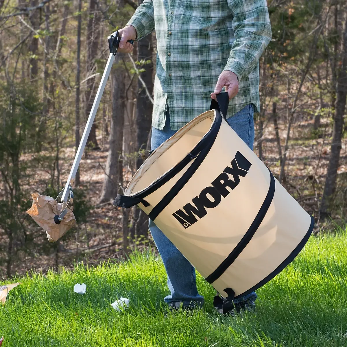 WORX WA0030 26-gallon collapsible leaf bin, manufacturer view 4
