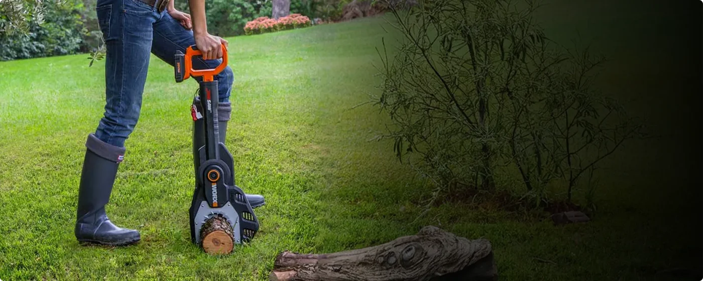 WORX WG320 chainsaw, manufacturer gallery view 4