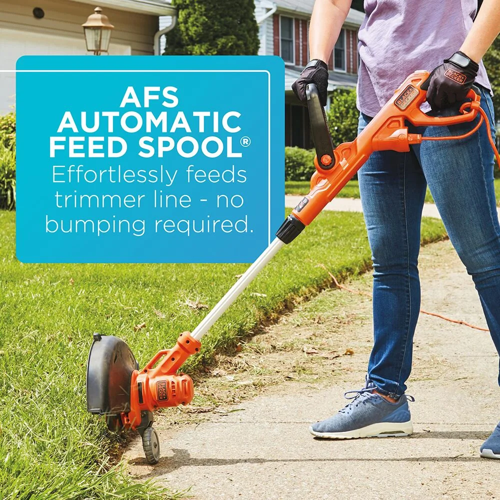 The BLACK+DECKER 14-in., 6.5-Amp Electric String Trimmer With Auto Feed features an automatic feed spool. Effortlessly feeds trimmer line - no bumping required.