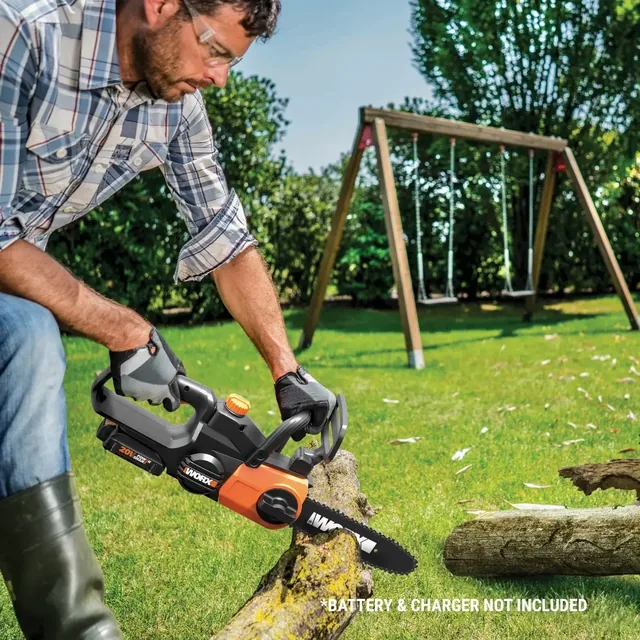 WORX WG322.9 chainsaw, manufacturer gallery view 1