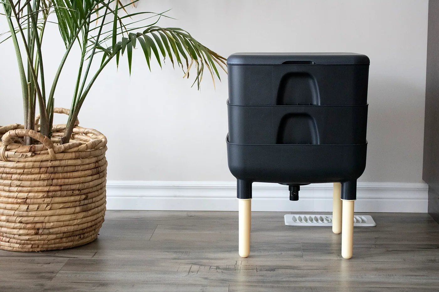 FCMP Essential Living two-tray worm composter, black manufacturer product view 6