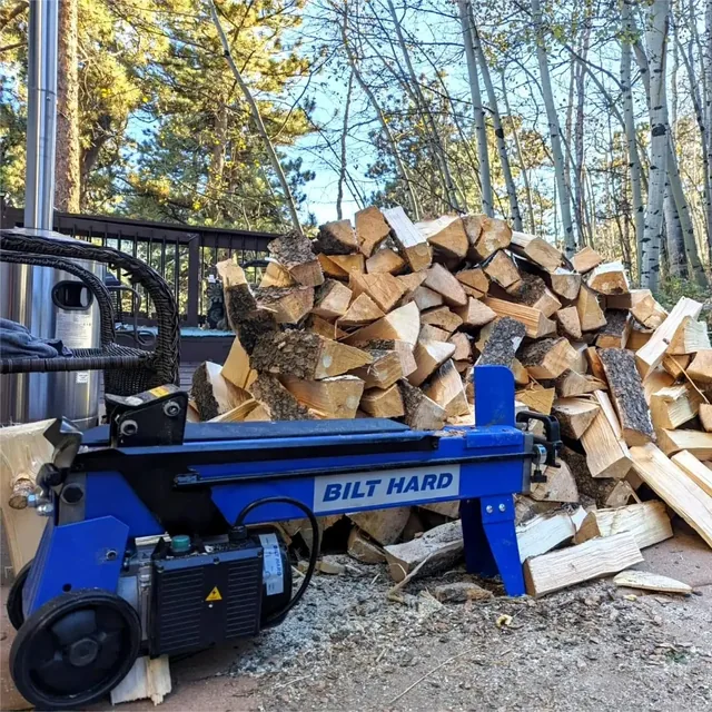 BILT HARD 6.5-ton electric log splitter, product gallery view 8