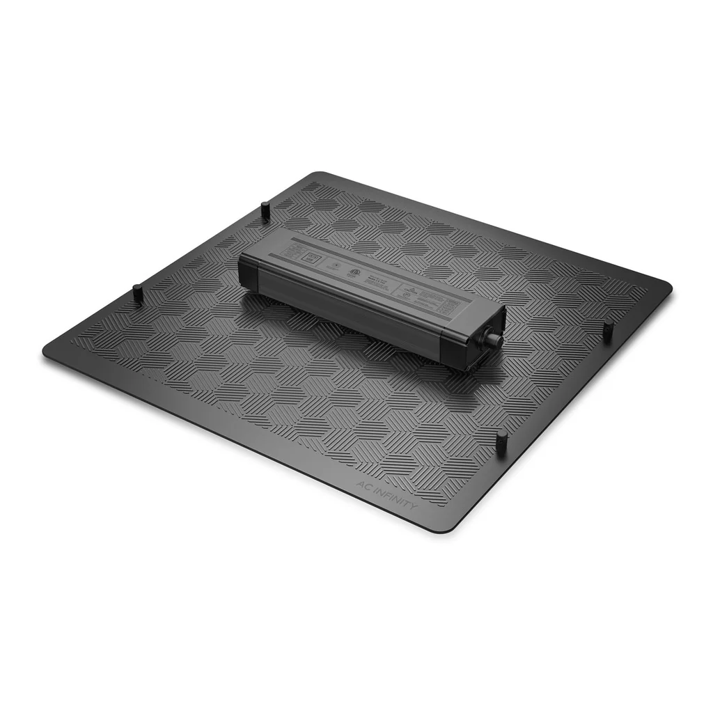 AC Infinity IONBOARD S33 grow-light panel manufacturer product view 1