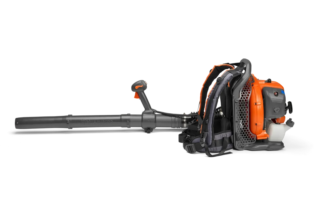 Husqvarna 150BT. Side view of a backpack leaf blower with ergonomic handle and harness.