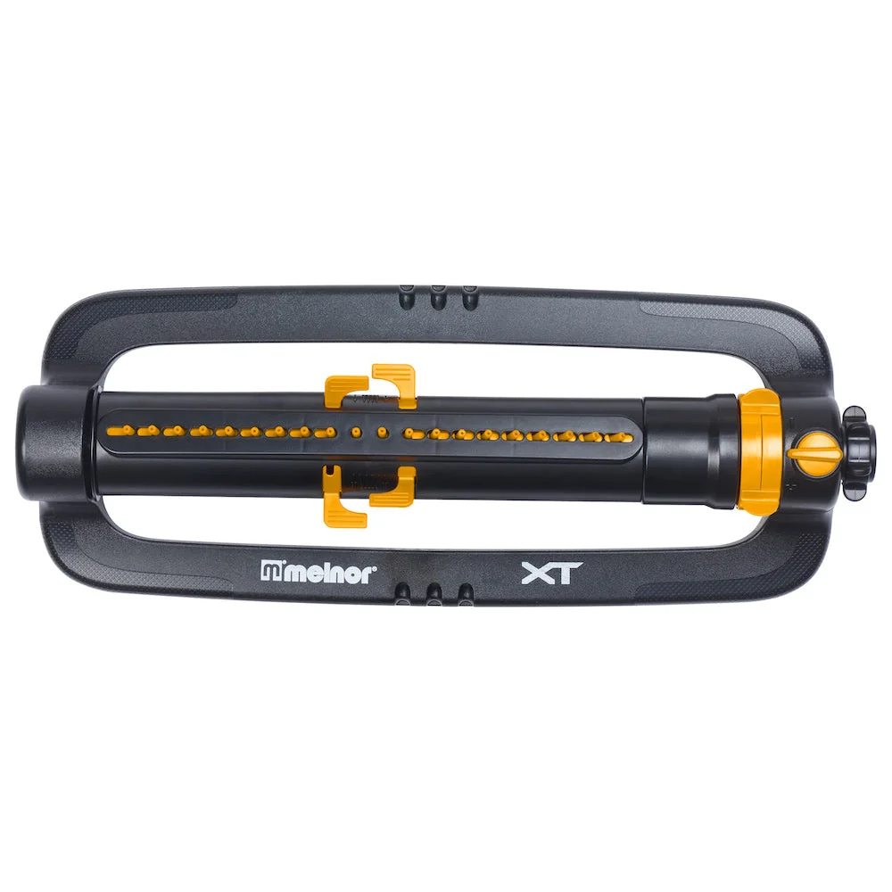 Melnor XT 65167AMZ oscillating sprinkler, detail or garden-use view 2