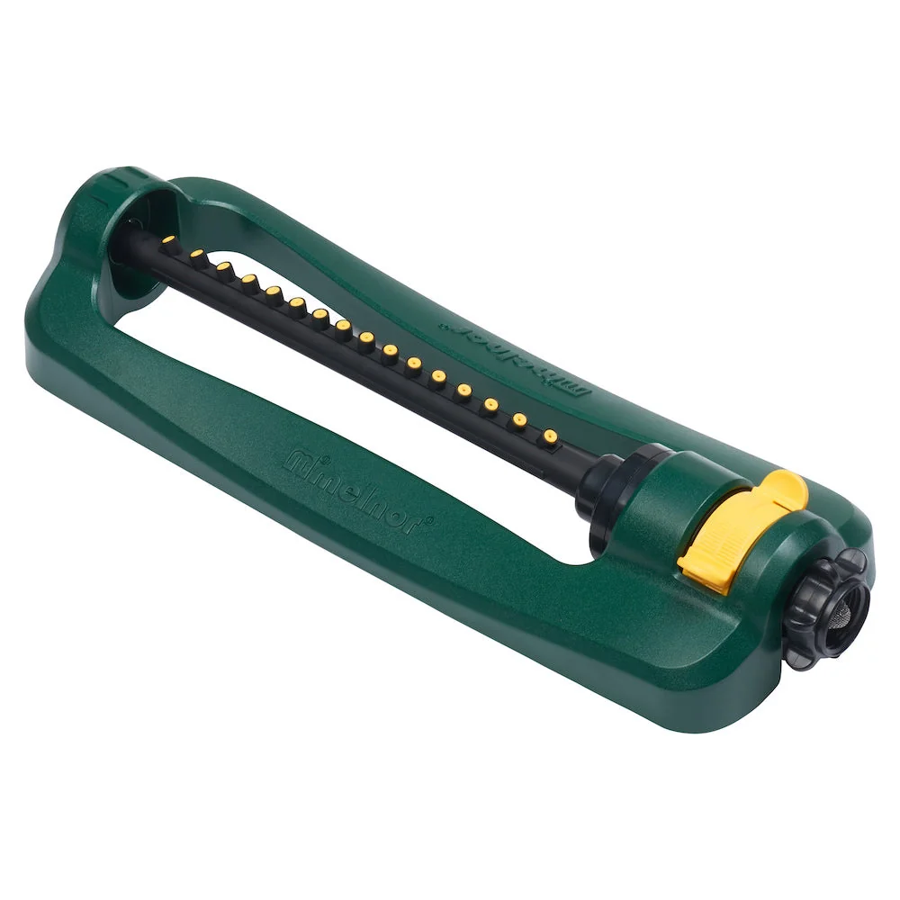 Melnor 65148AMZ sixteen-nozzle oscillating sprinkler, product view 1