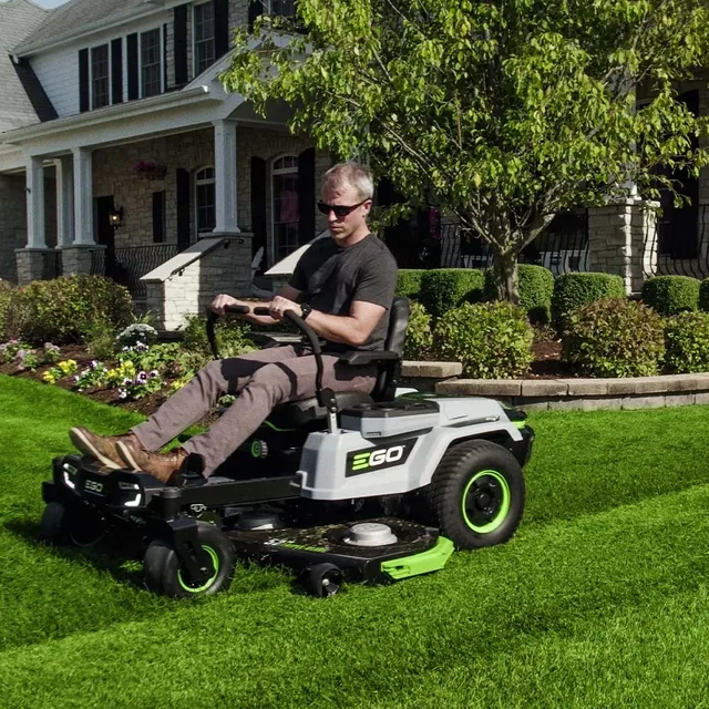 EGO ZT5207L 52-inch battery zero-turn mower, product photograph 6
