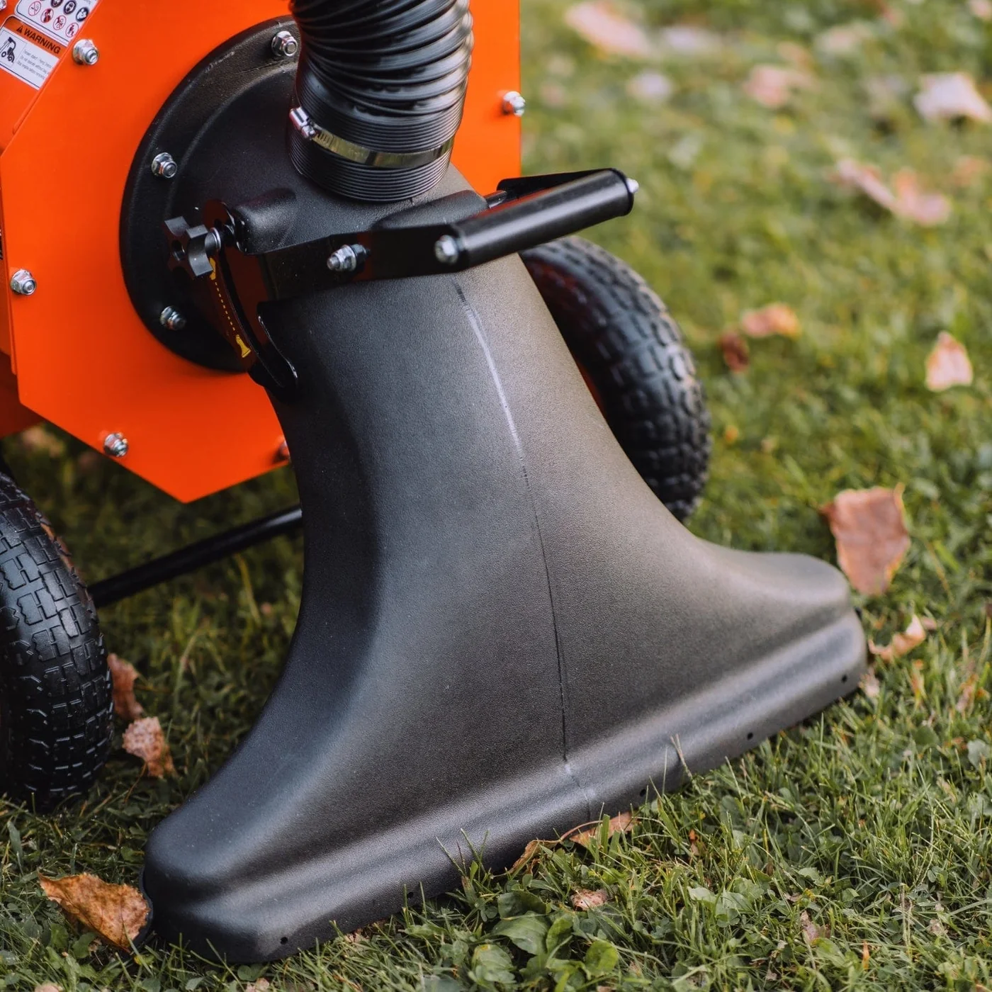 SuperHandy GUO128 leaf vacuum, manufacturer gallery view 4