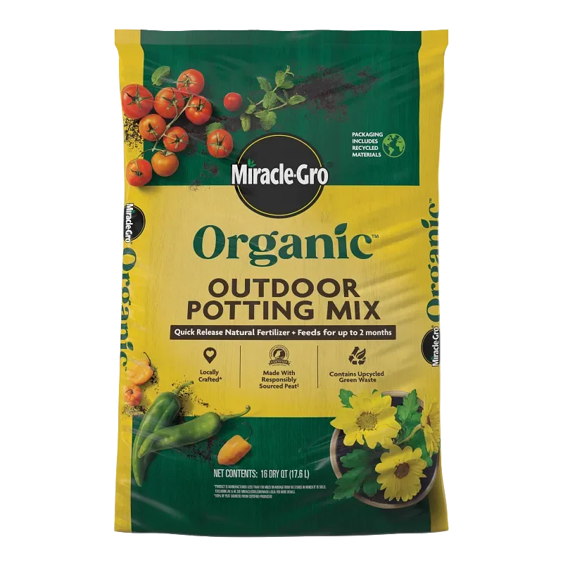 Miracle-Gro Organic Outdoor Potting Mix, 16 quart, product view 1